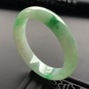 （超值推荐）糯冰种飘翠手镯（56.3mm）