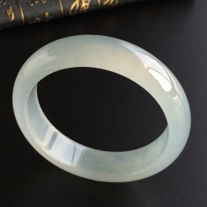 (超值推荐)冰种晴水手镯(57.4mm)