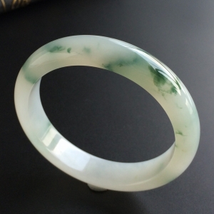 (超值推荐)糯冰种飘花手镯(57.6mm)