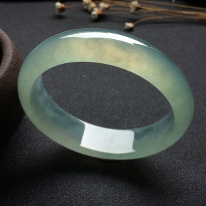 （超值推荐）冰种晴水贵妃镯（58.2mm-51.2mm）