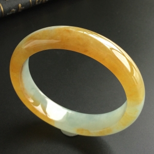 (超值推荐)糯冰种黄翡手镯(58.2mm)