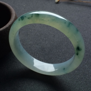 （超值推荐）冰种飘花手镯（55.1mm）