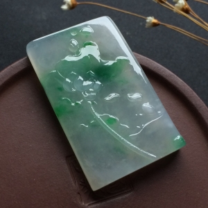 （超值推荐）（玉雕名家高松峰作品）冰种飘绿花一品清廉挂件