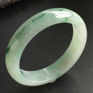 (超值推荐)糯冰种飘花手镯(59mm)