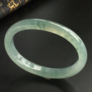 (超值推荐)冰种飘花贵妃镯(54mm-45.1mm)