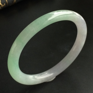 (超值推荐)糯冰种晴水贵妃镯(54.2mm-47.5mm)