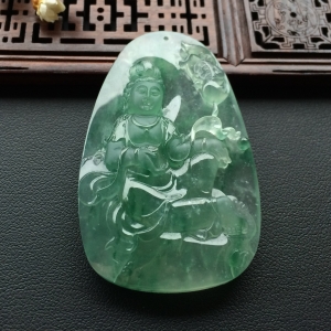 (超值推荐)冰种飘花自在观音挂件