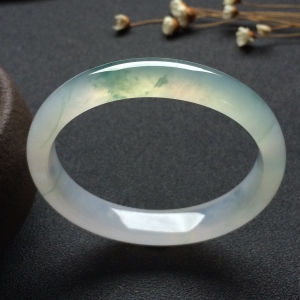 （超值推荐）冰种飘花贵妃镯（53mm-49mm）