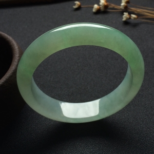 （超值推荐）糯冰种晴水手镯（58.1mm）