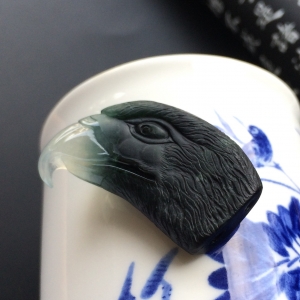 （超值推荐）糯冰种（乌鸡种）墨色鹰头挂件