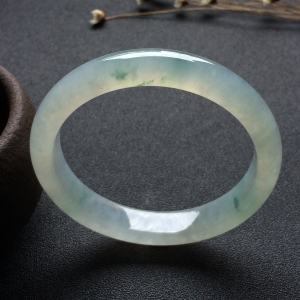 （超值推荐）冰种飘花手镯（56.3mm）