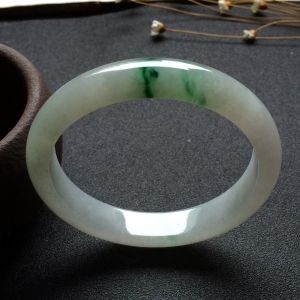 （超值推荐）糯冰种飘花手镯（57.6mm）