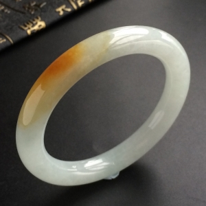 (超值推荐)糯冰种黄翡圆条手镯(54.7mm)