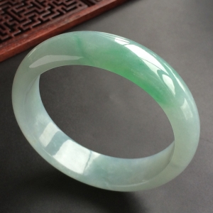 (超值推荐)糯冰种飘花手镯(59.2mm)