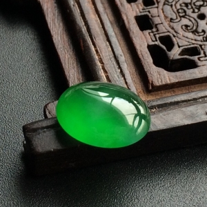 (超值推荐)冰种阳绿戒面