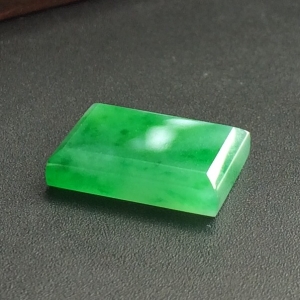 (超值推荐)糯冰种翠色戒面