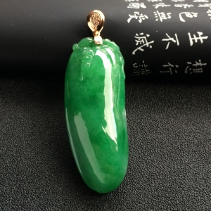 （超值推荐）糯冰种翠色福瓜挂件