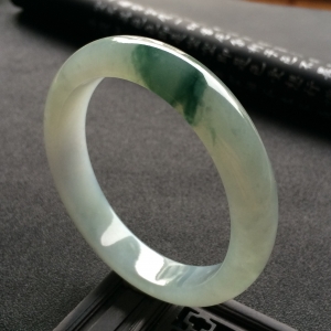 （超值推荐）糯冰种飘花手镯（57.4mm）