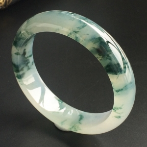 (超值推荐)冰种飘花手镯(52.8mm)