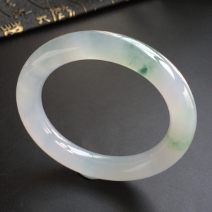 (超值推荐)冰种飘花圆条手镯(57.2mm)