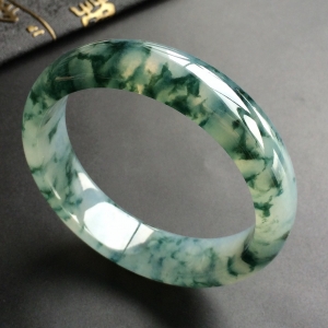 (超值推荐)冰种飘花手镯(53mm)