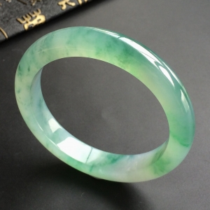 (超值推荐)冰种飘花手镯(54.5mm)