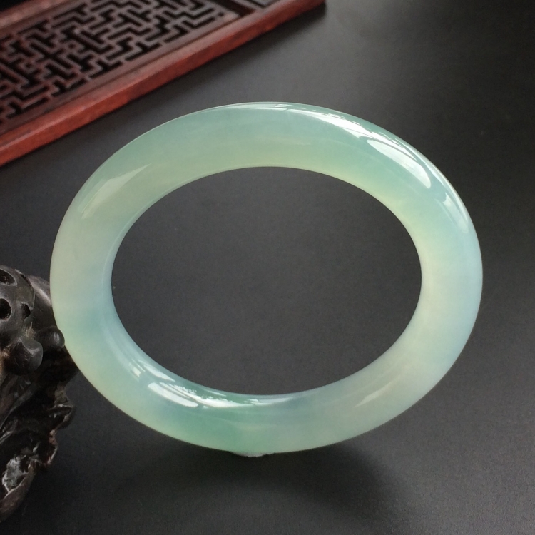 (超值推荐)冰种晴水圆条手镯(54.3mm)