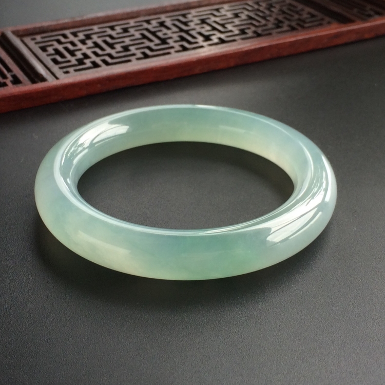 (超值推荐)冰种晴水圆条手镯(54.3mm)