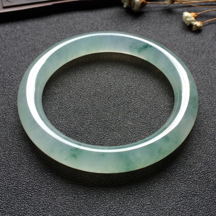 （超值推荐）冰种飘花圆条手镯（56.2mm）