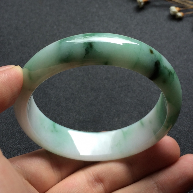 （超值推荐）糯冰种飘花手镯（57.1mm）