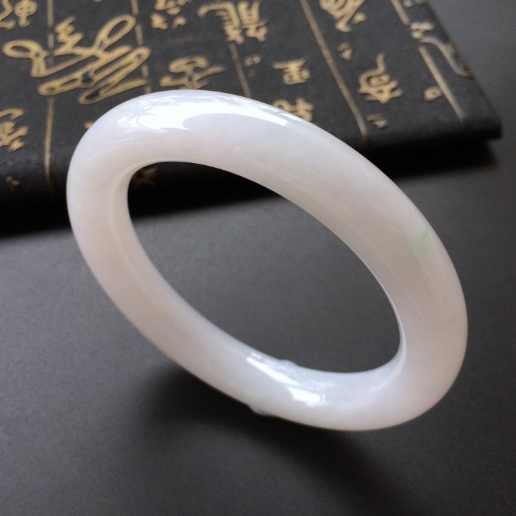 (超值推荐)糯冰种白色圆条手镯(54.8mm)