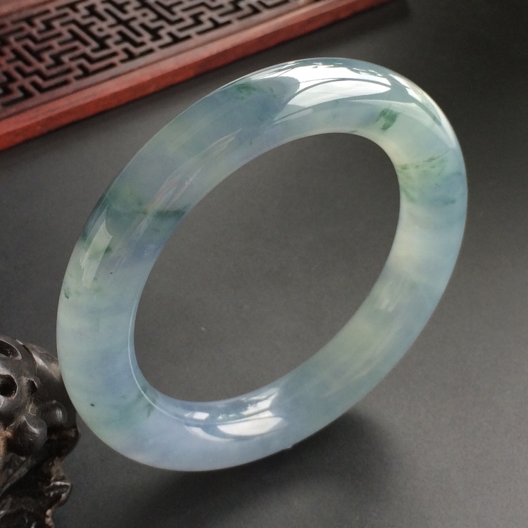 (超值推荐)冰种紫罗兰飘花圆条手镯(57.8mm)
