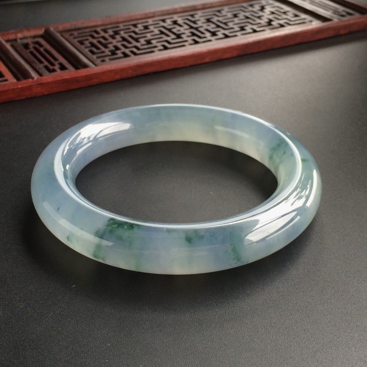(超值推荐)冰种紫罗兰飘花圆条手镯(57.8mm)