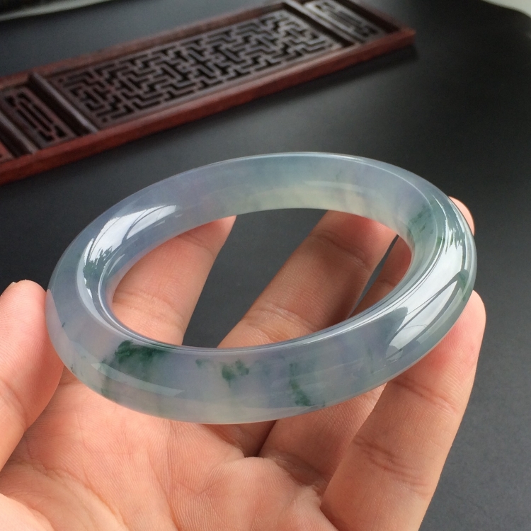 (超值推荐)冰种紫罗兰飘花圆条手镯(57.8mm)