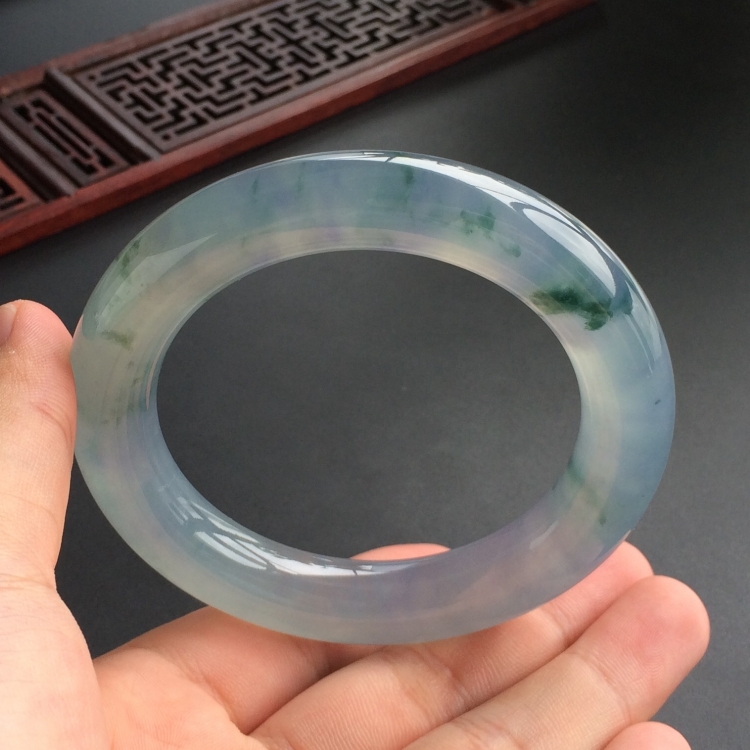 (超值推荐)冰种紫罗兰飘花圆条手镯(57.8mm)