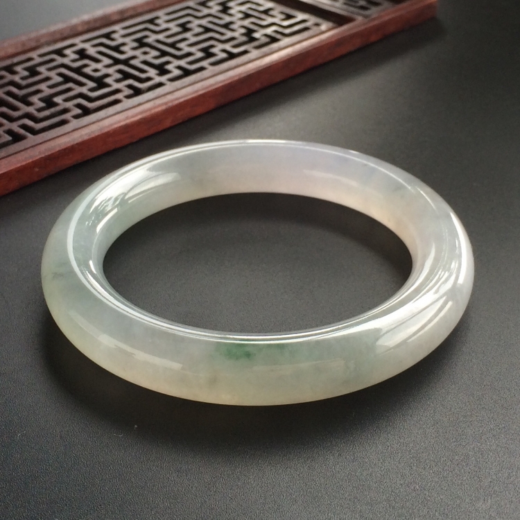 (超值推荐)冰种略飘花圆条手镯(55mm)