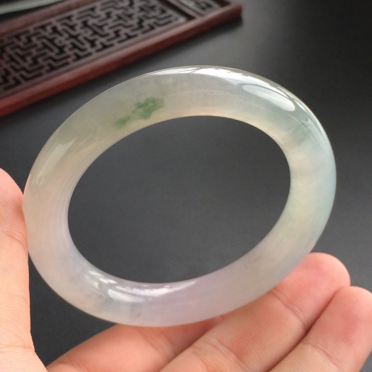 (超值推荐)冰种略飘花圆条手镯(55mm)