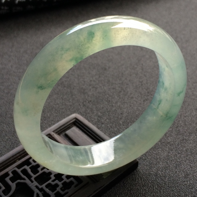（超值推荐）冰种飘花手镯（55.5mm）