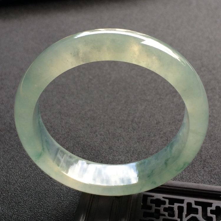 （超值推荐）冰种飘花手镯（55.5mm）