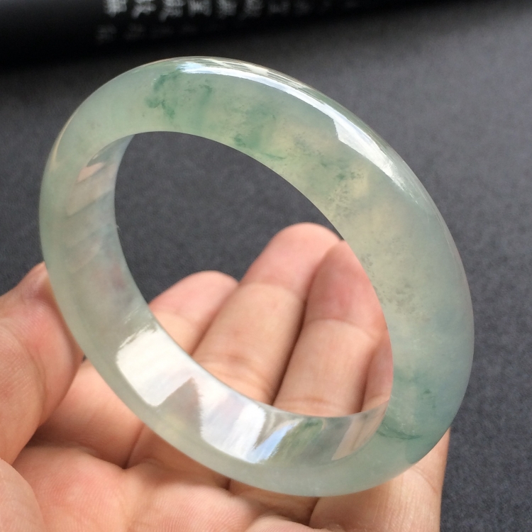 （超值推荐）冰种飘花手镯（55.5mm）