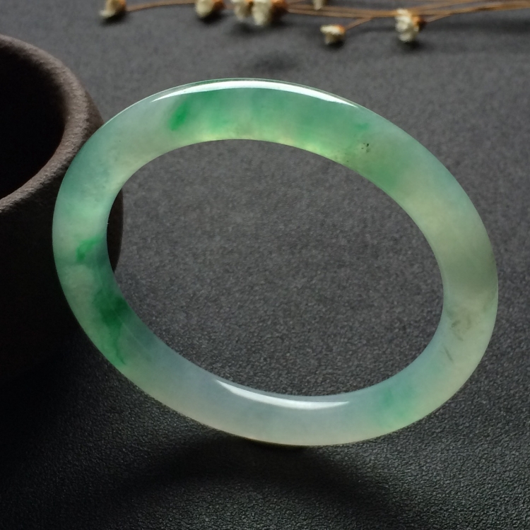 （超值推荐）冰种飘翠圆条手镯（53.3mm）