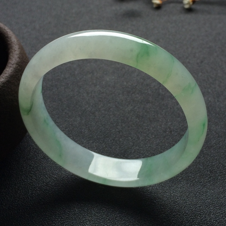 （超值推荐）糯冰种飘花手镯（56.6mm）