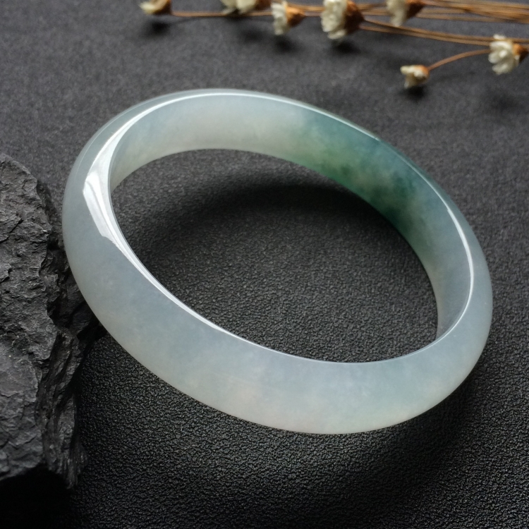 （超值推荐）冰种飘花手镯（58mm）