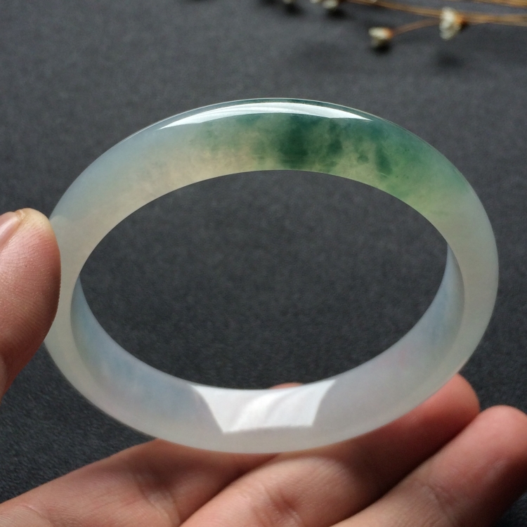 （超值推荐）冰种飘花手镯（58mm）