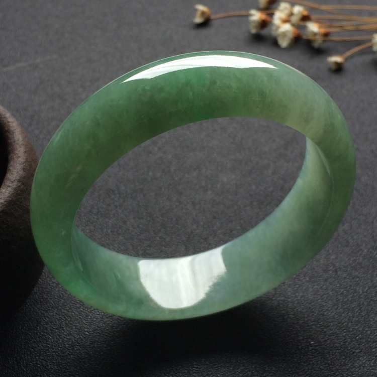 （超值推荐）糯冰种晴水手镯（59.8mm）