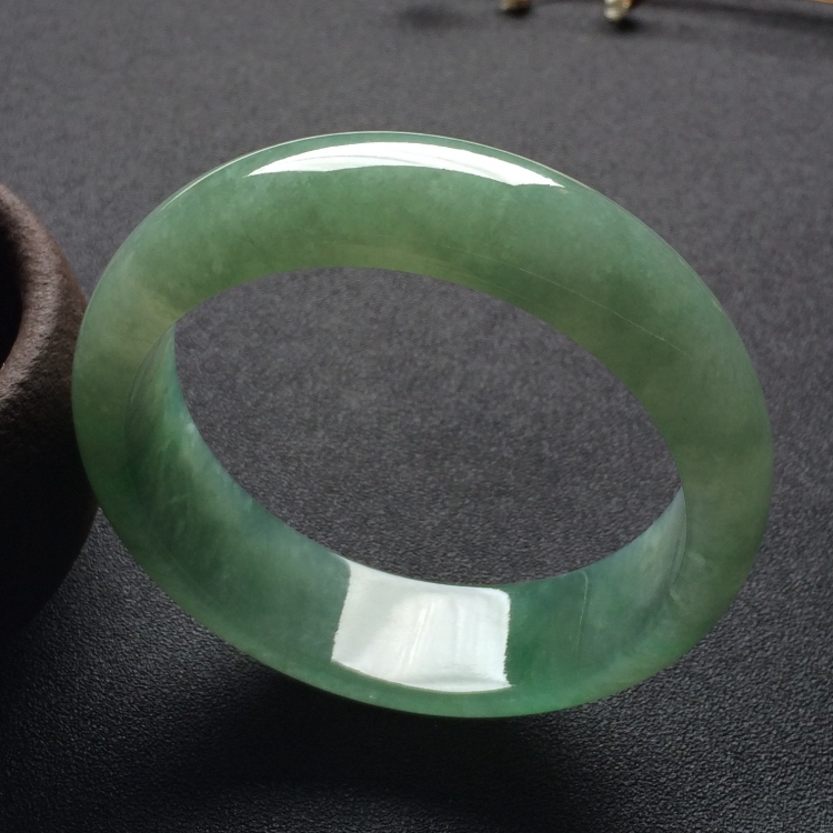 （超值推荐）糯冰种晴水手镯（59.8mm）
