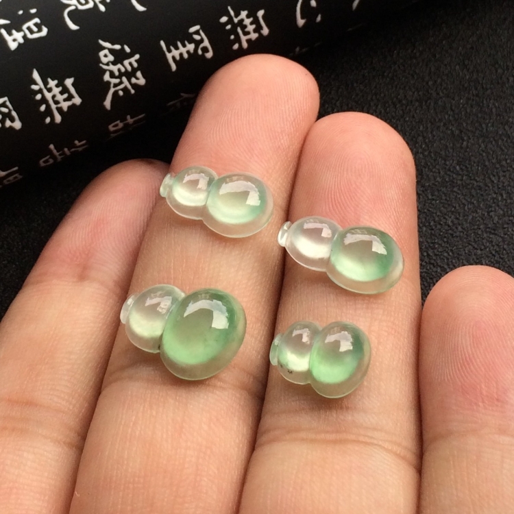 （超值推荐）冰种晴水葫芦戒面（一批走）