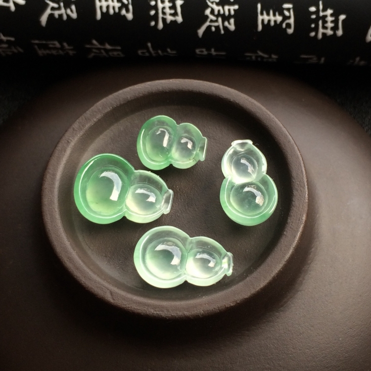 （超值推荐）冰种晴水葫芦戒面（一批走）
