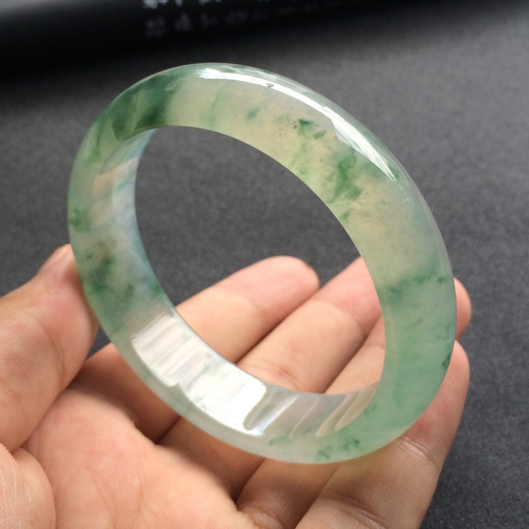 （超值推荐）冰种飘花手镯（59mm）