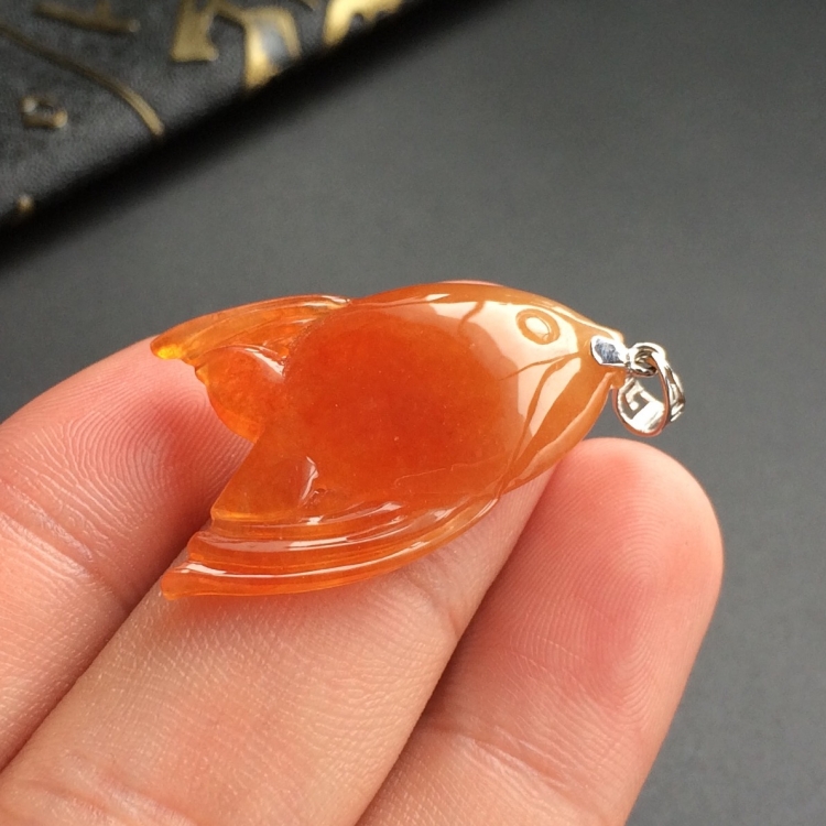 (超值推荐)糯冰种红黄翡年年有余挂件